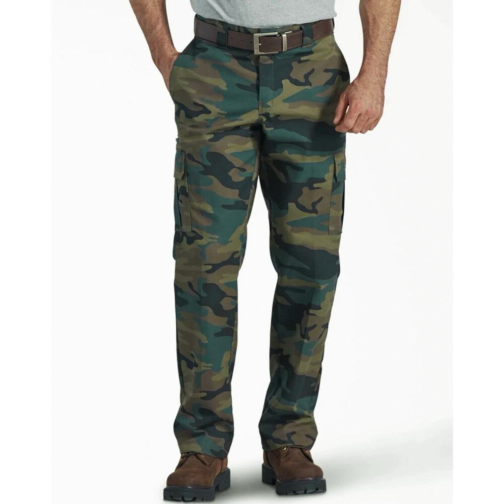 Dickies Regular Fit Straight Leg Cargo Pants Military - Camouflage, Size 42 x 30